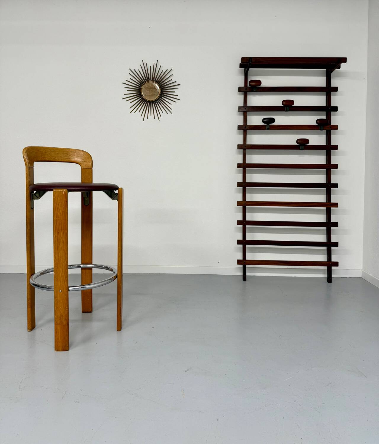 Antique Italian design wall coat rack Ezhio Longhi / Elam vintage teak