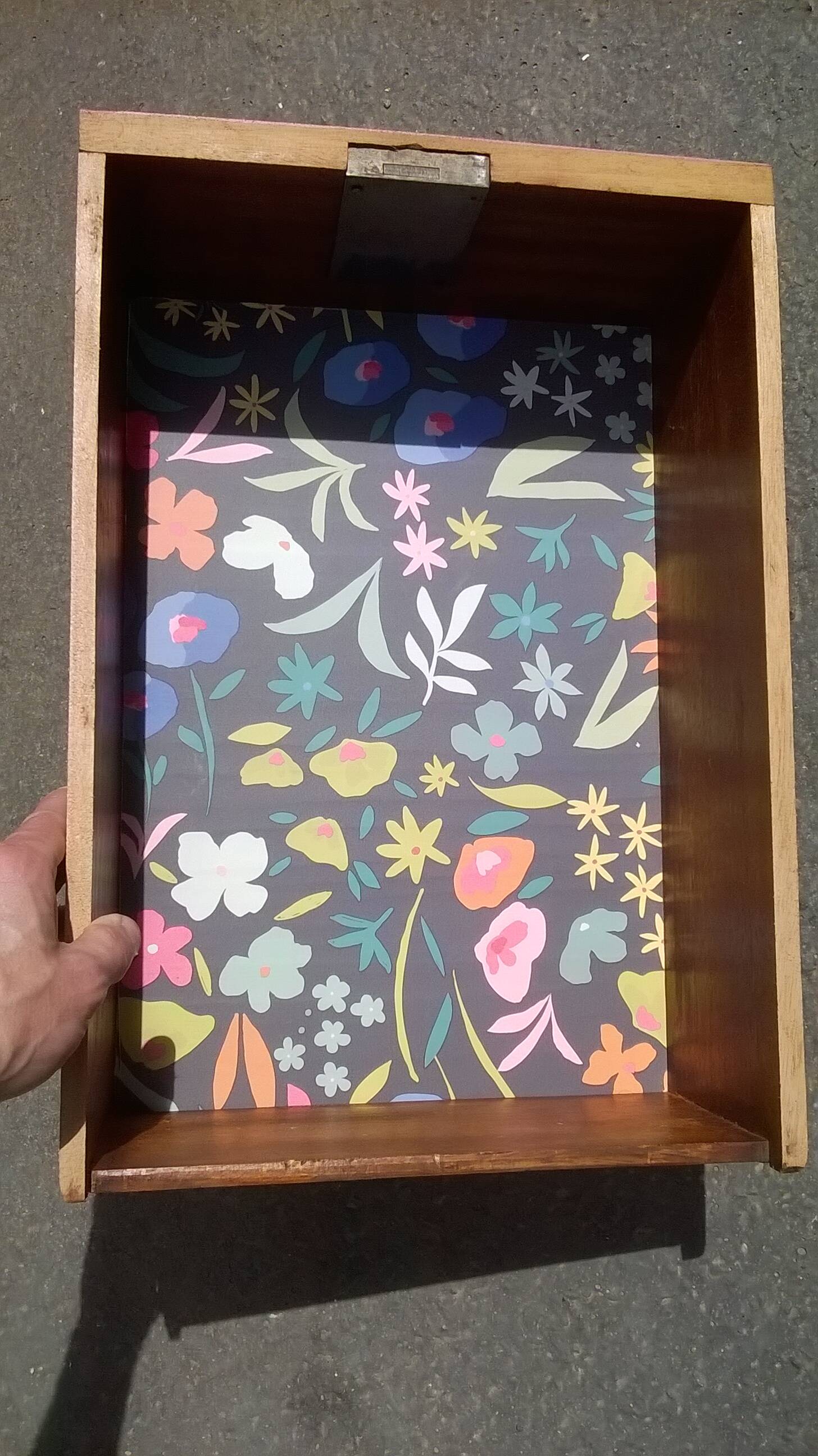 Parisian hotel wardrobe year 1900