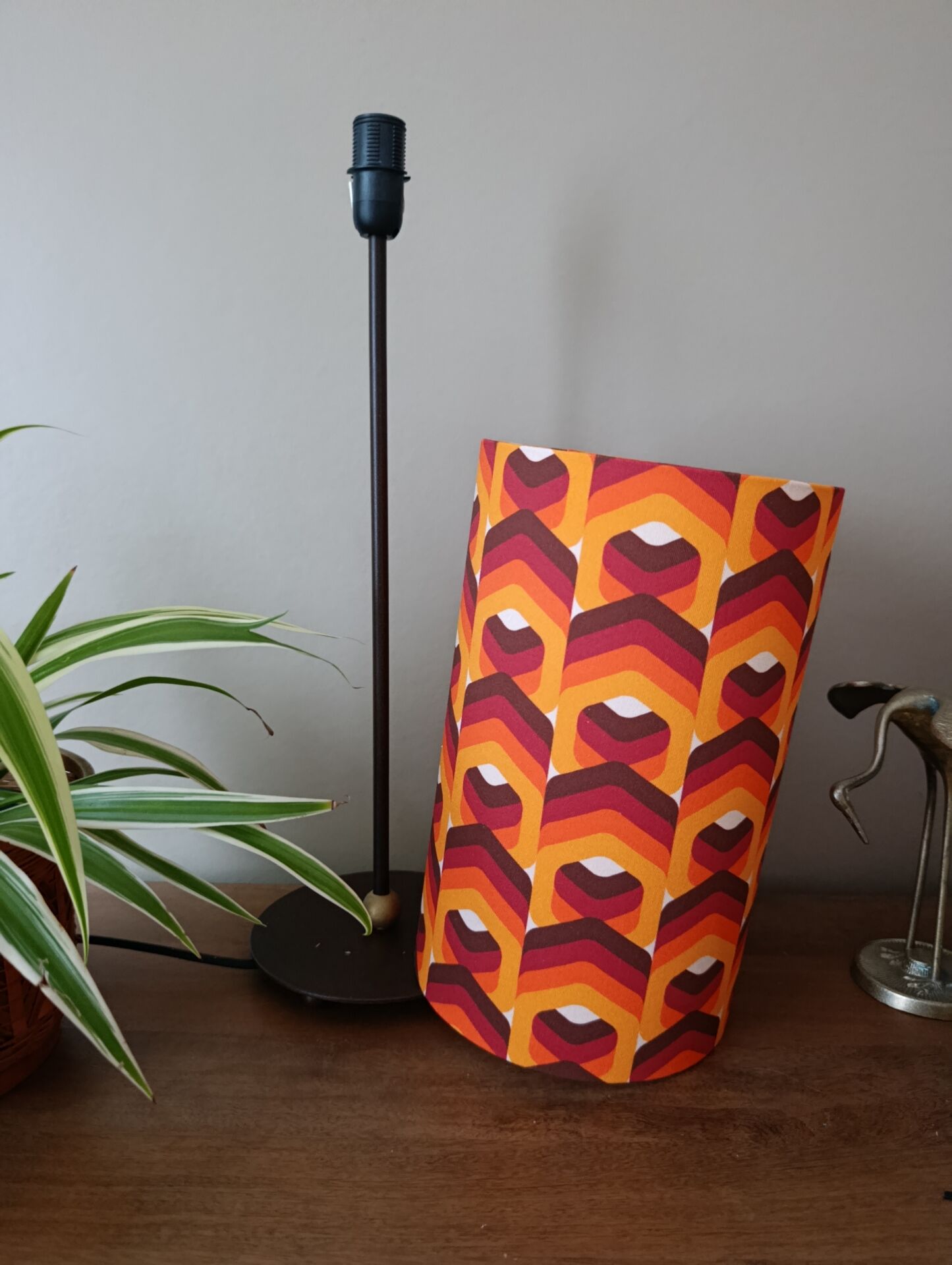 table lamp metal | geometric printed lampshade seventies style