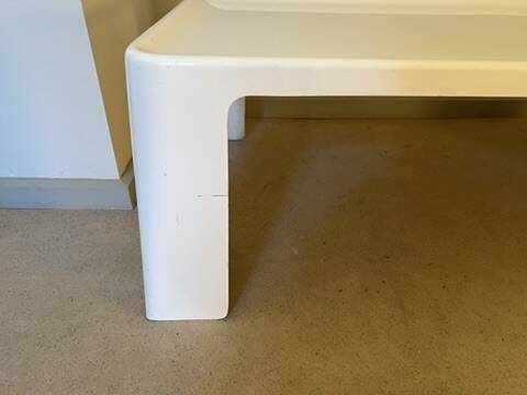Coffee table in the style of Mario Bellini, Space Age 70s.