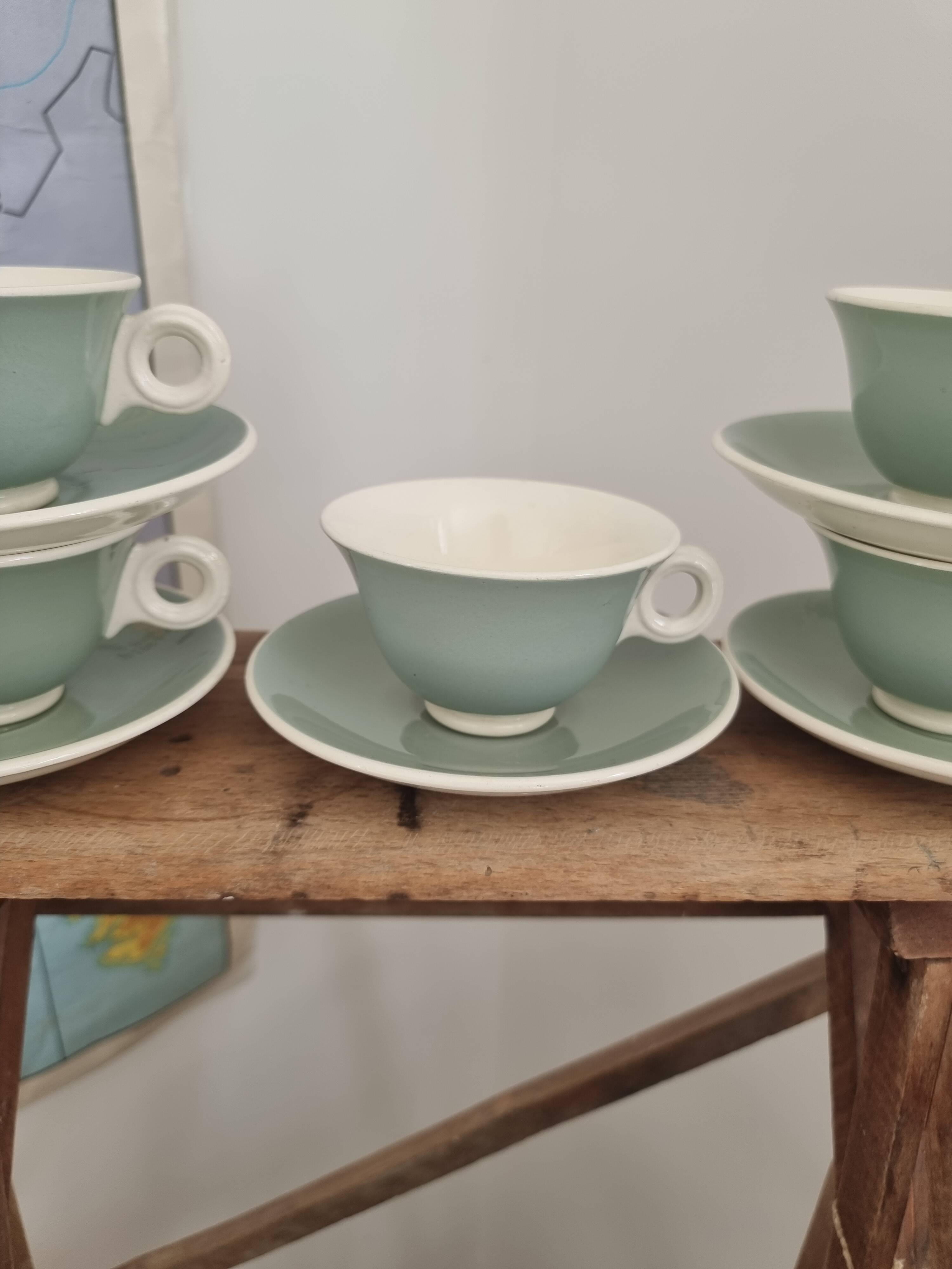 Set of 5 cups and vintage saucers