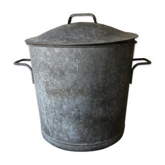 Zinc bucket