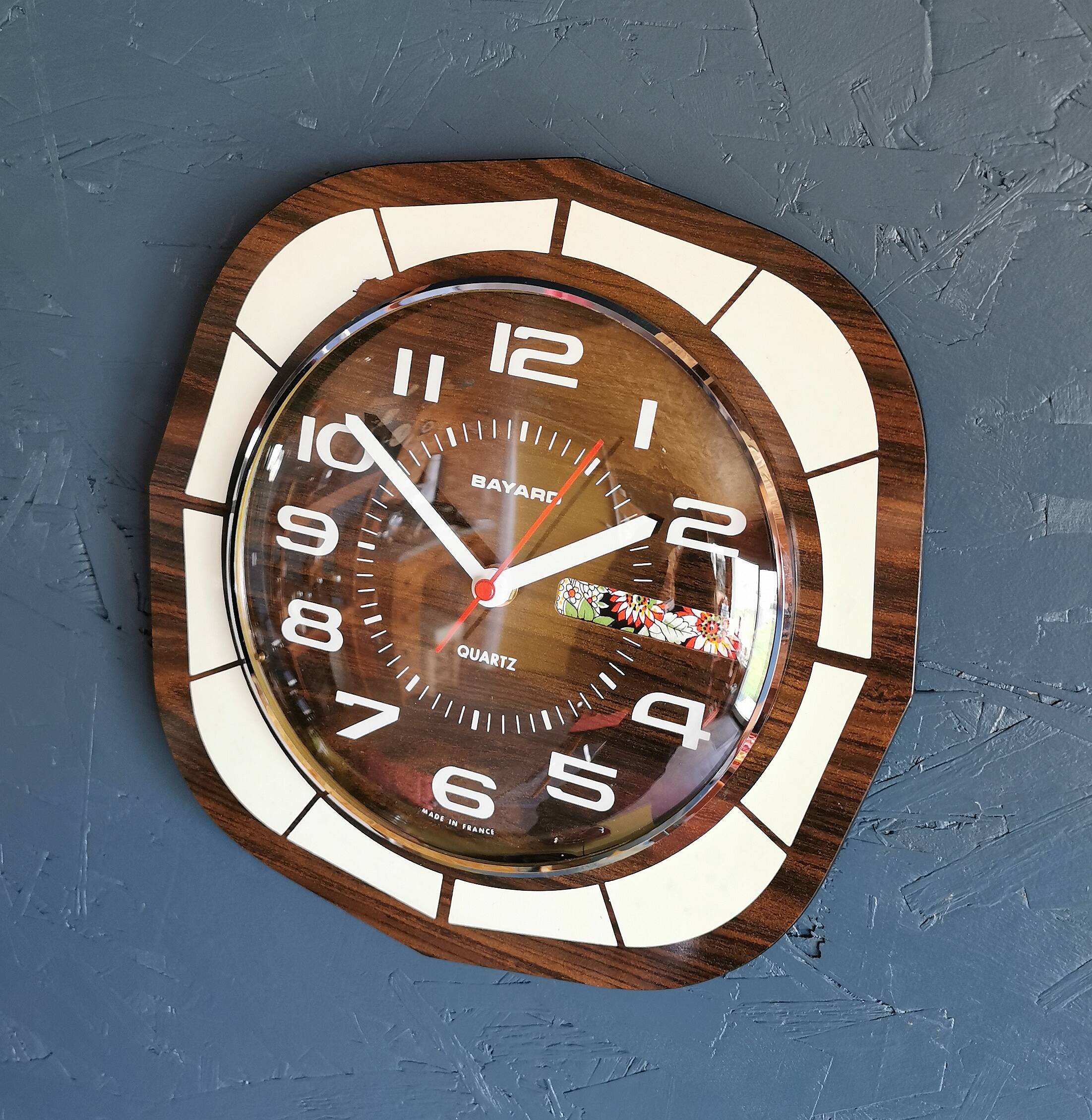 Vintage formica clock square silent wall pendulum "Bayard white wood"