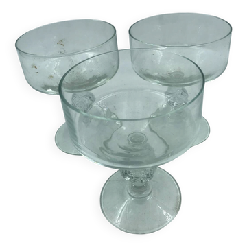 3 coupes à dessert