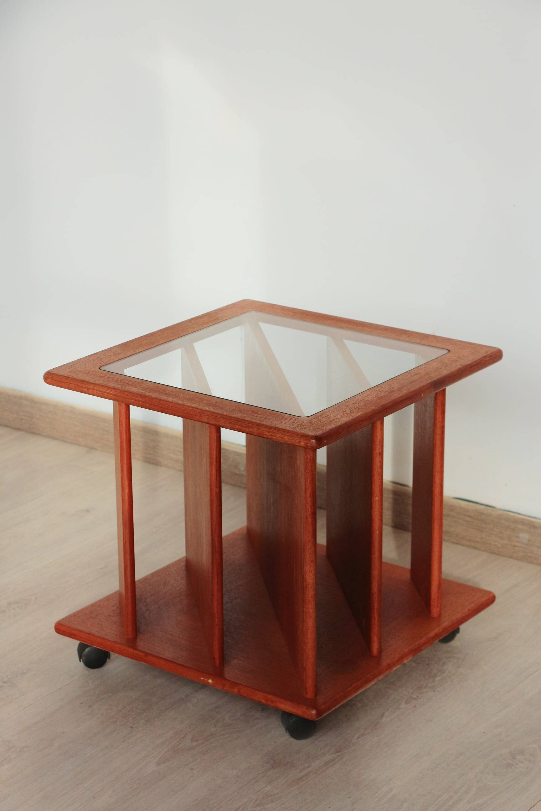Vintage G Plan teak side table – magazine rack & wheels (1960s)