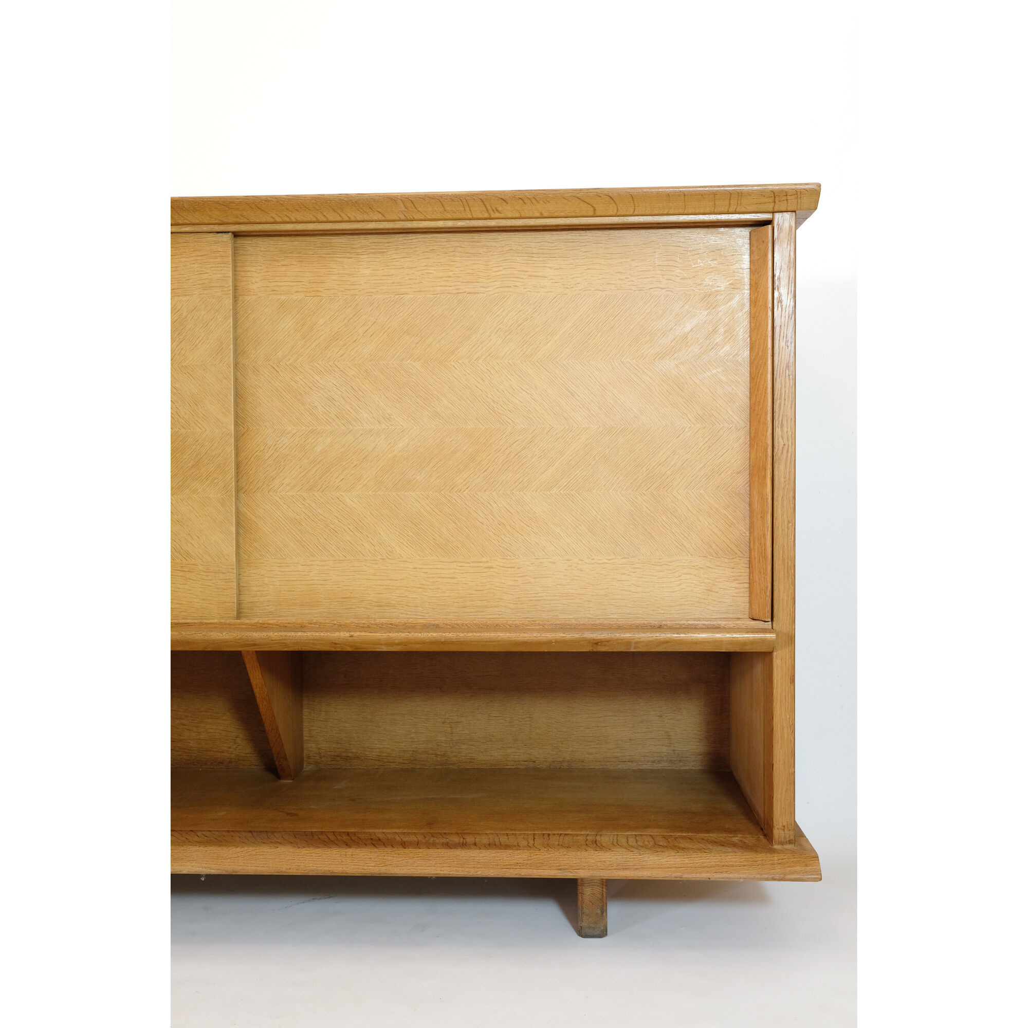 Robert Guillerme & Jacques Chambron, sideboard en chêne, Votre Maison, 1960-1970.