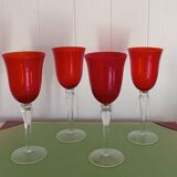 Glasses / 4 stemmed glasses