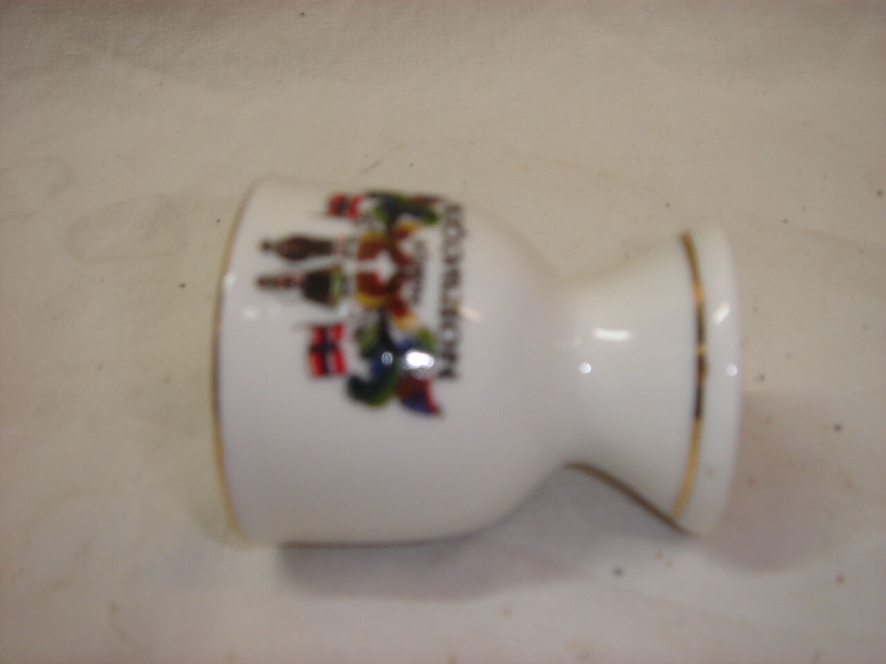 Norwegen norge enamel ceramic eggcup