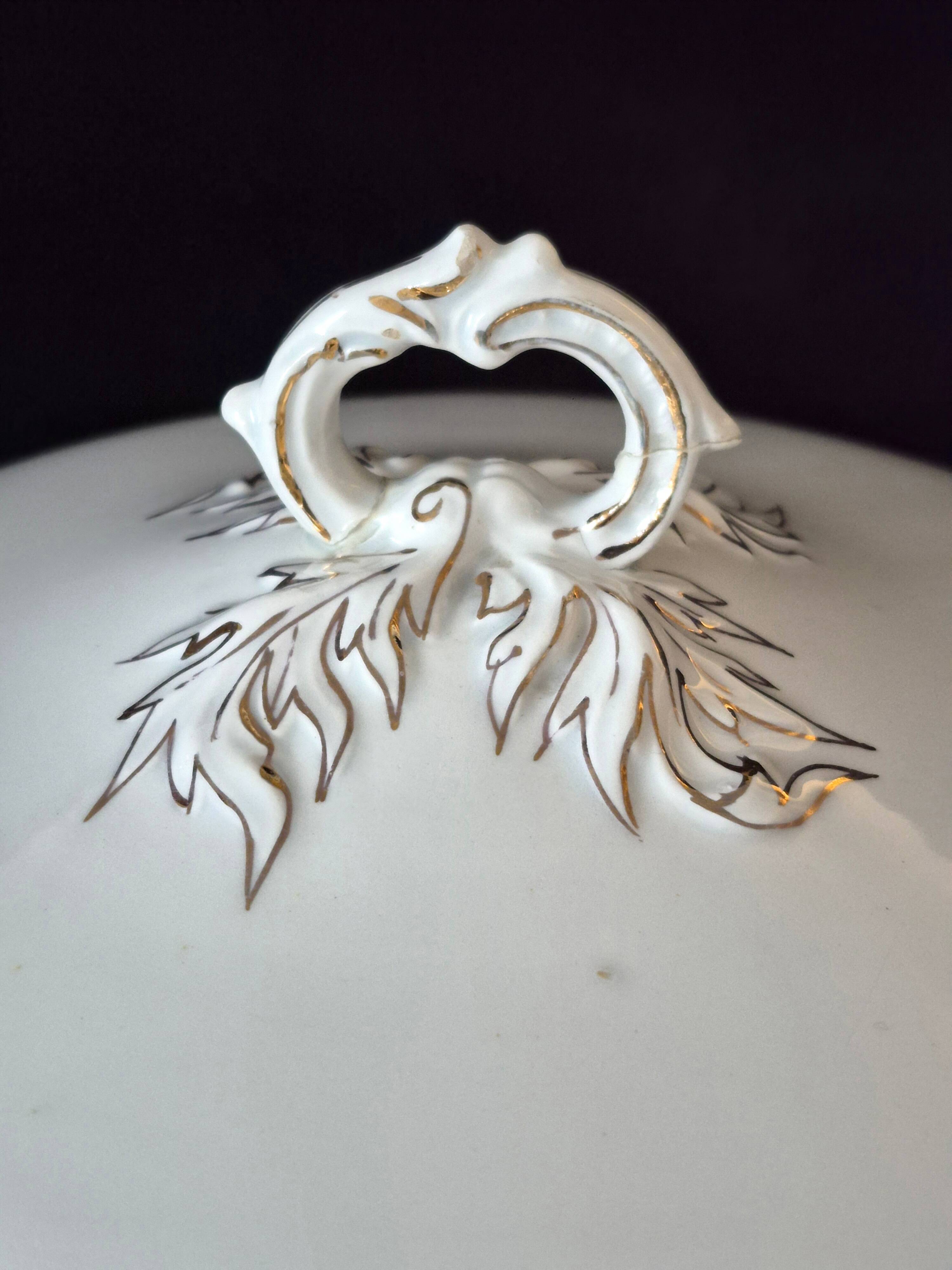 Vegetable dish or soup tureen in Onnaing earthenware A524