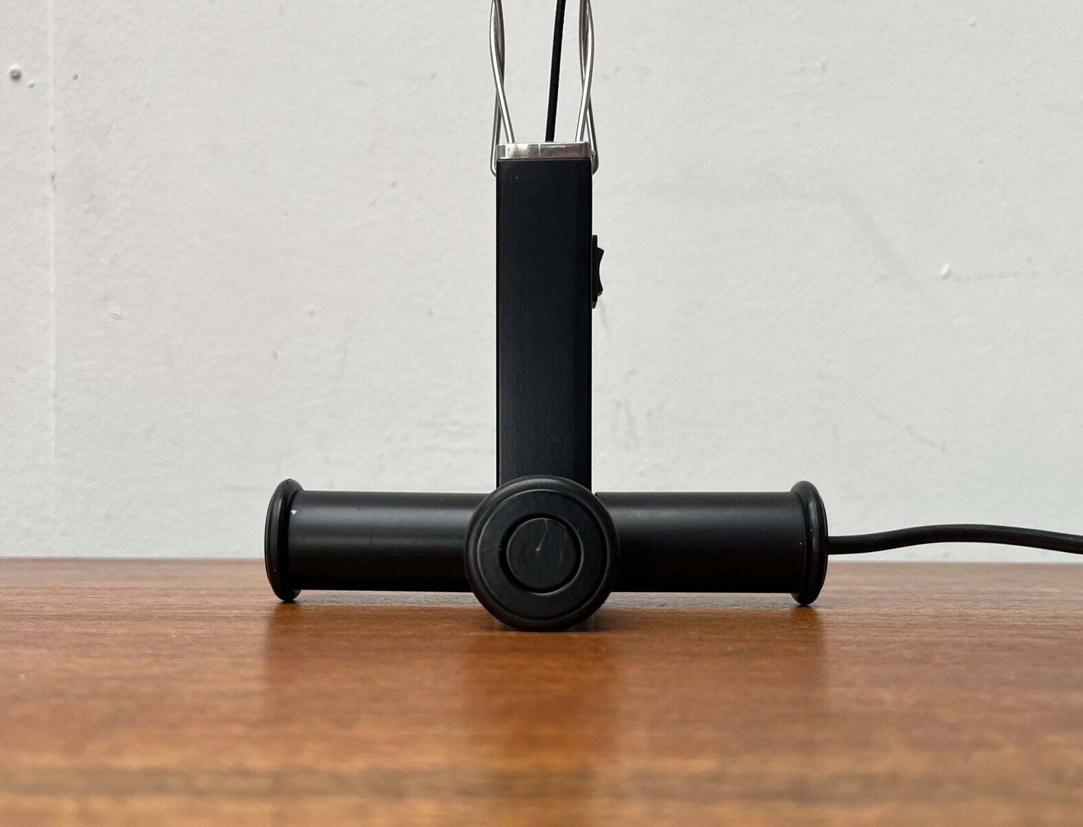 Postmodern Italian Multi X table lamp by Yaacov Kaufmann for Lumina, 1980s.