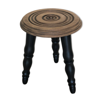 Tripod wooden stool