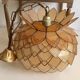 Lustre nacre de capiz et laiton