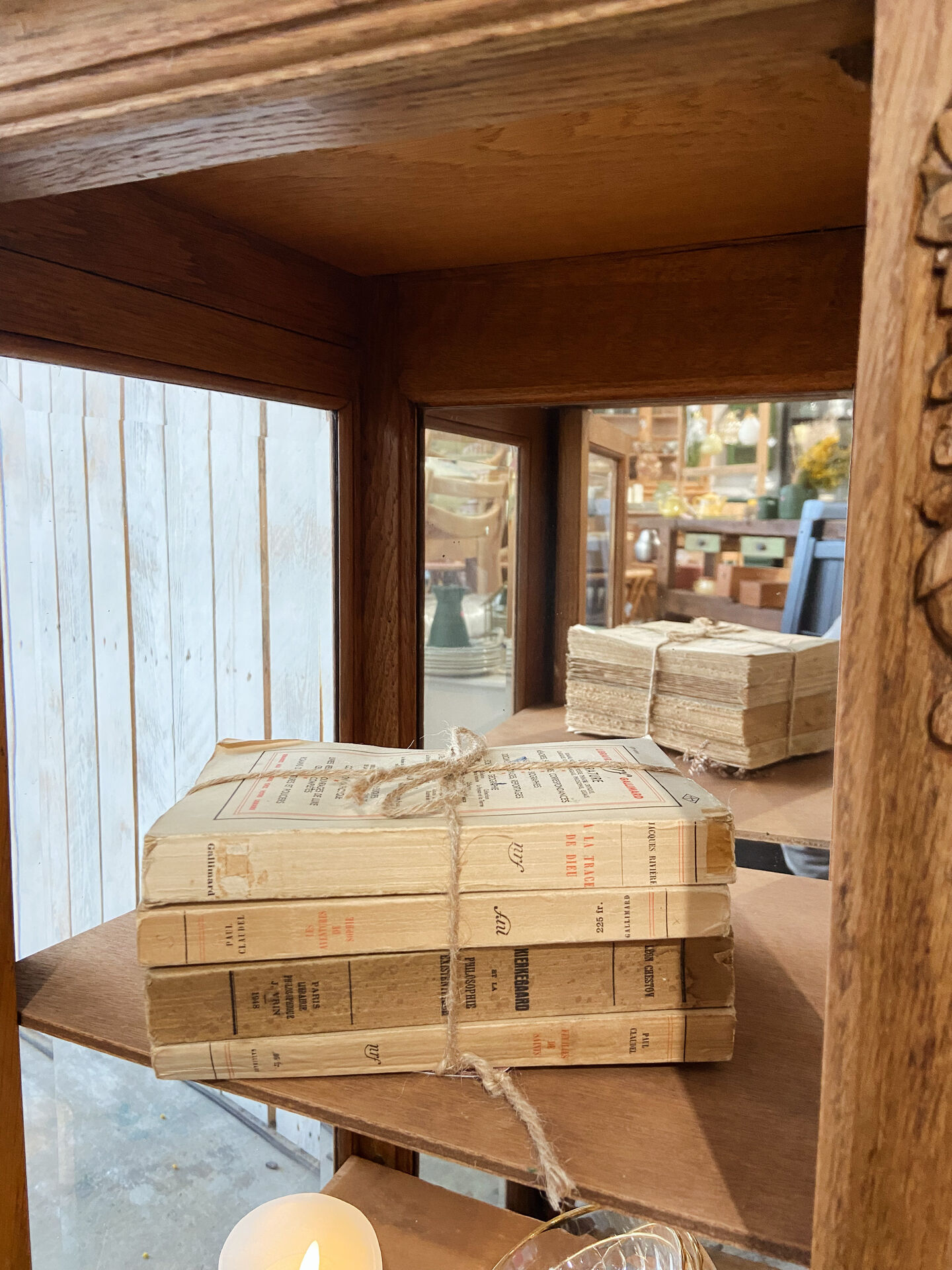 Lot de 2 Vitrines art déco bois massif