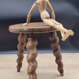 Tripod stool twisted feet