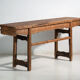 Console d’autel de grand format en pin à frise ajourée – Chine, vers 1930