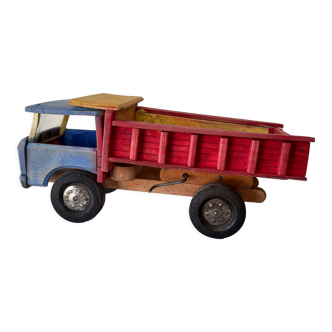 Camion en bois de la marque française Dejou des années 60.