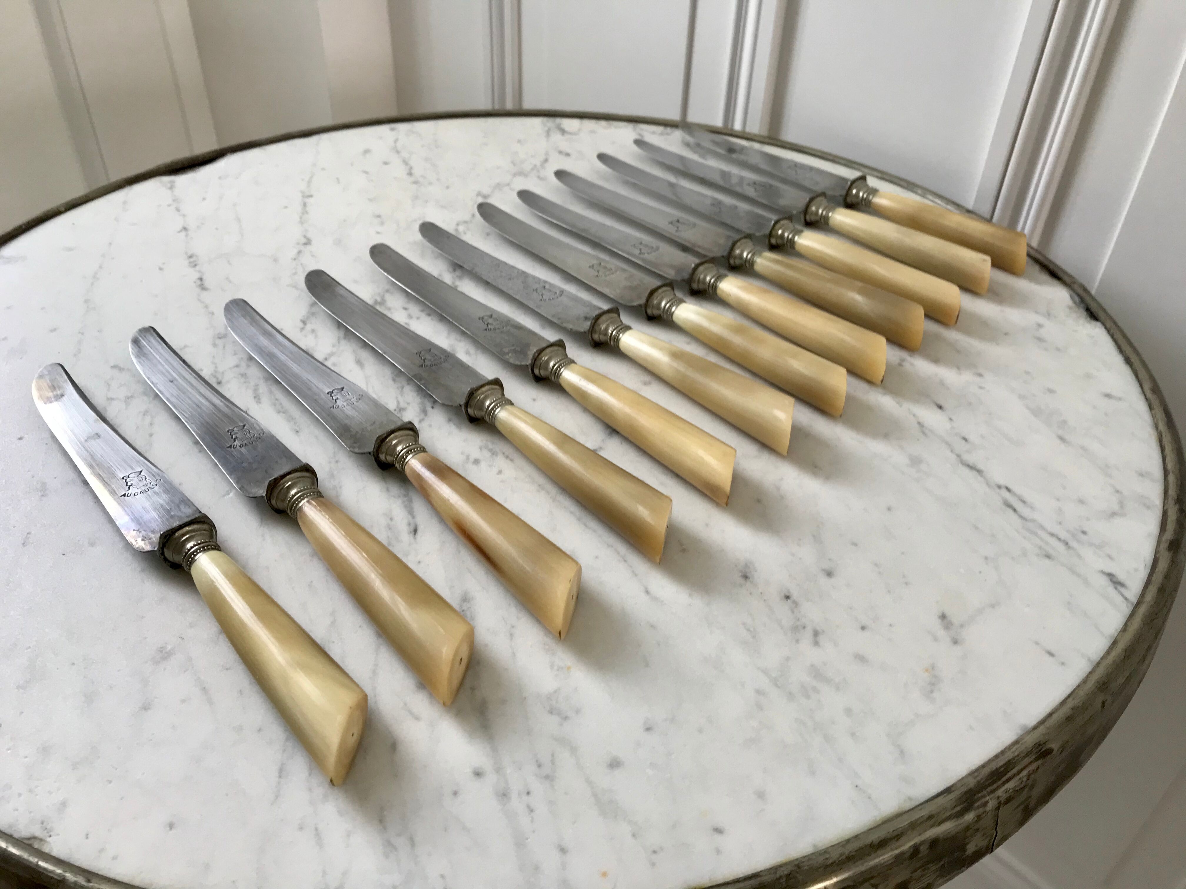 Set of 12 horn knives 50s
