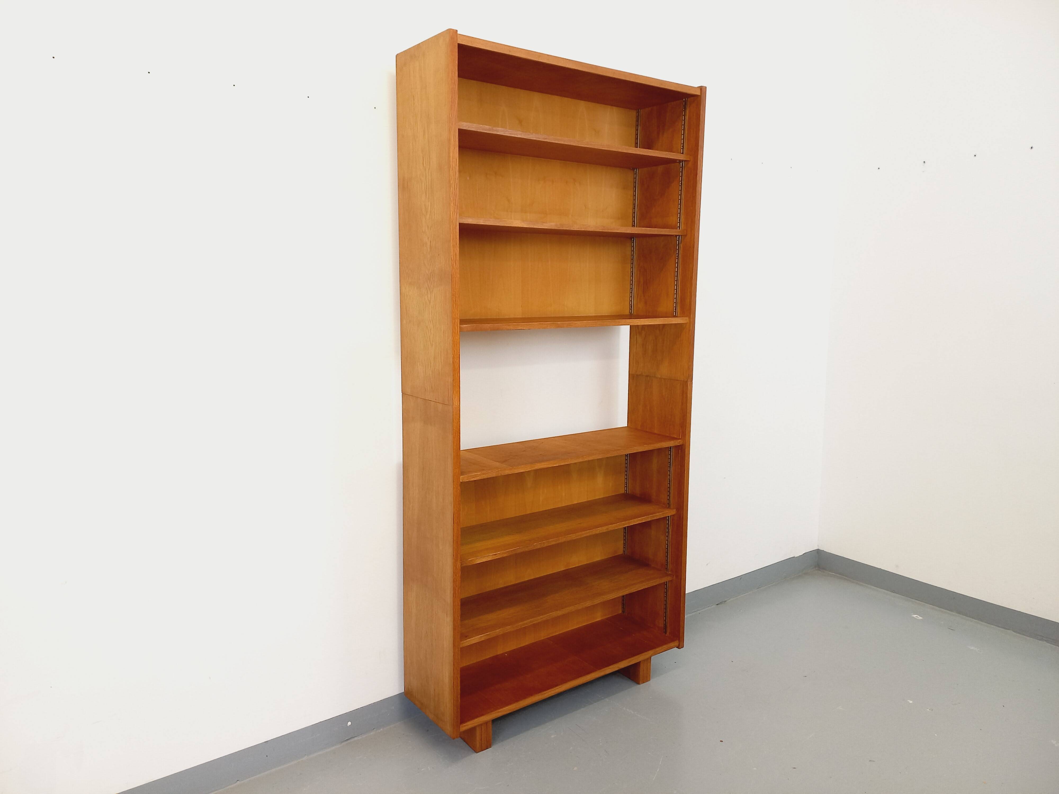 Large vintage oak wood bookcase shelf from the 50s 60s