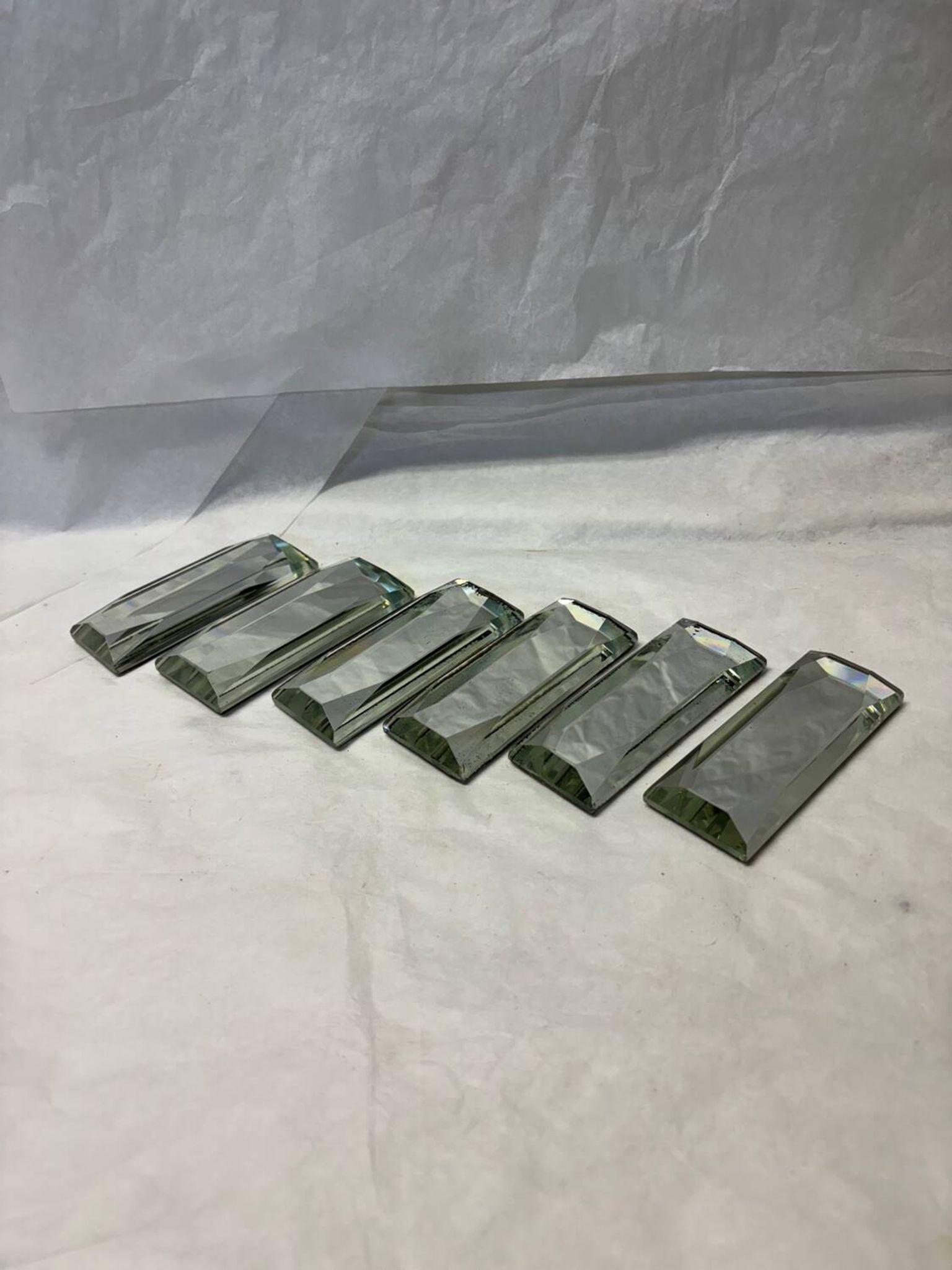 Ensemble de 6 porte-couteaux en verre biseauté