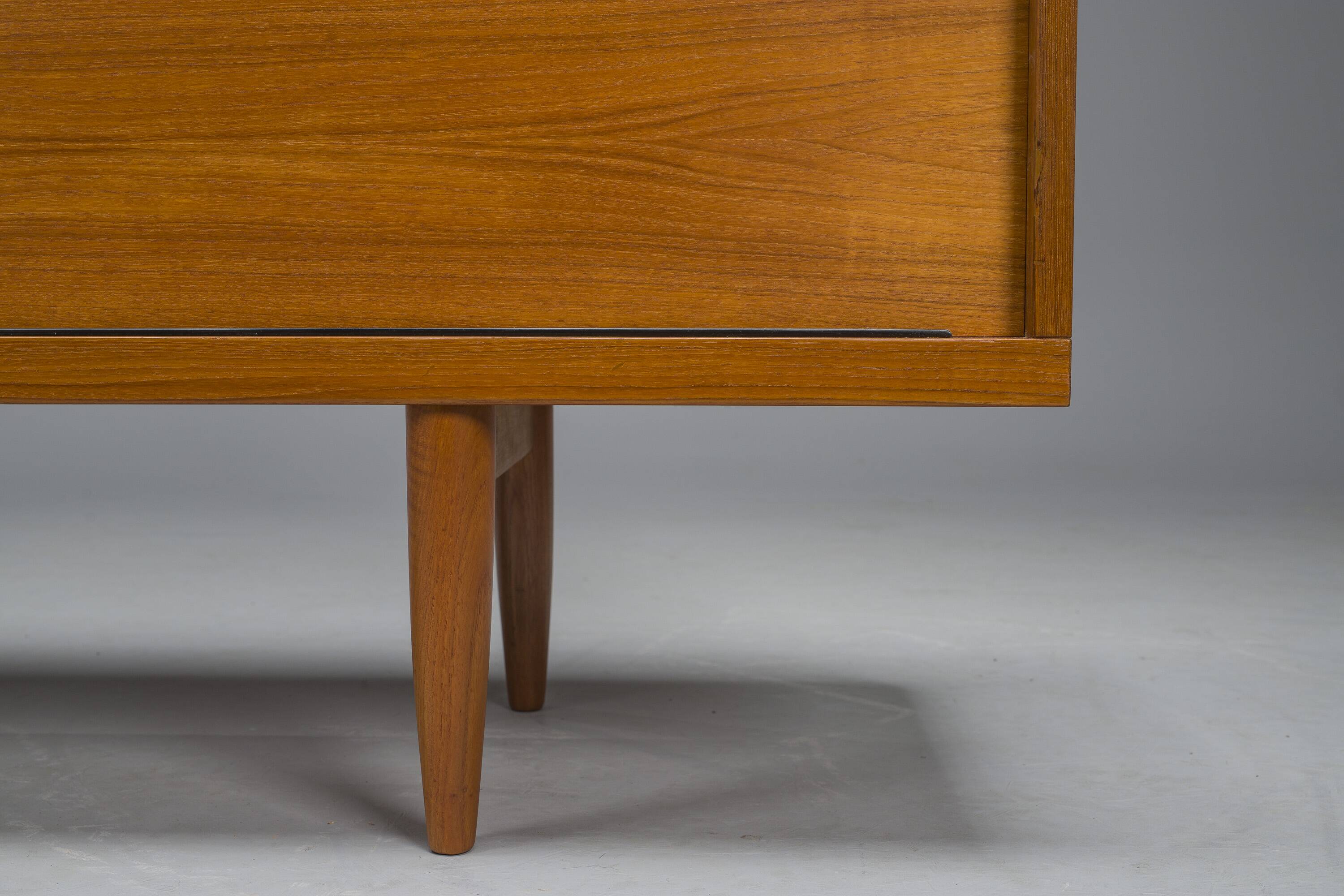 Vintage Model No. 20 Sideboard by Niels O. Møller for JL Møllers, 1960s