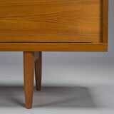 Vintage Model No. 20 Sideboard by Niels O. Møller for JL Møllers, 1960s