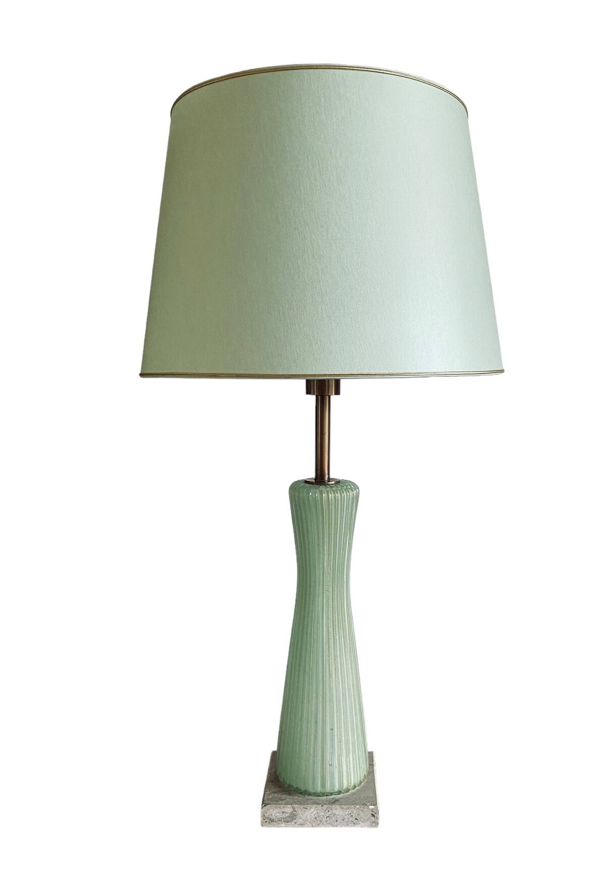 Mid-century modern green Murano glass Table lamp, Barovier & Toso style  Italy, 1940s