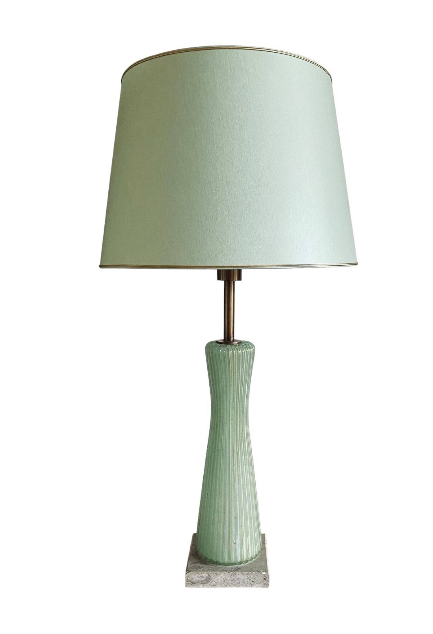 Mid-century modern green Murano glass Table lamp, Barovier & Toso style  Italy, 1940s