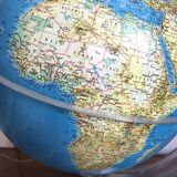 Globe terrestre lumineux vintage