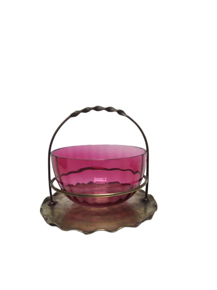 Antique Art Nouveau British basket, 1900s