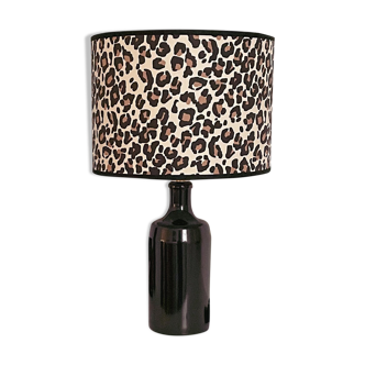 Sandstone lamp and leopard print