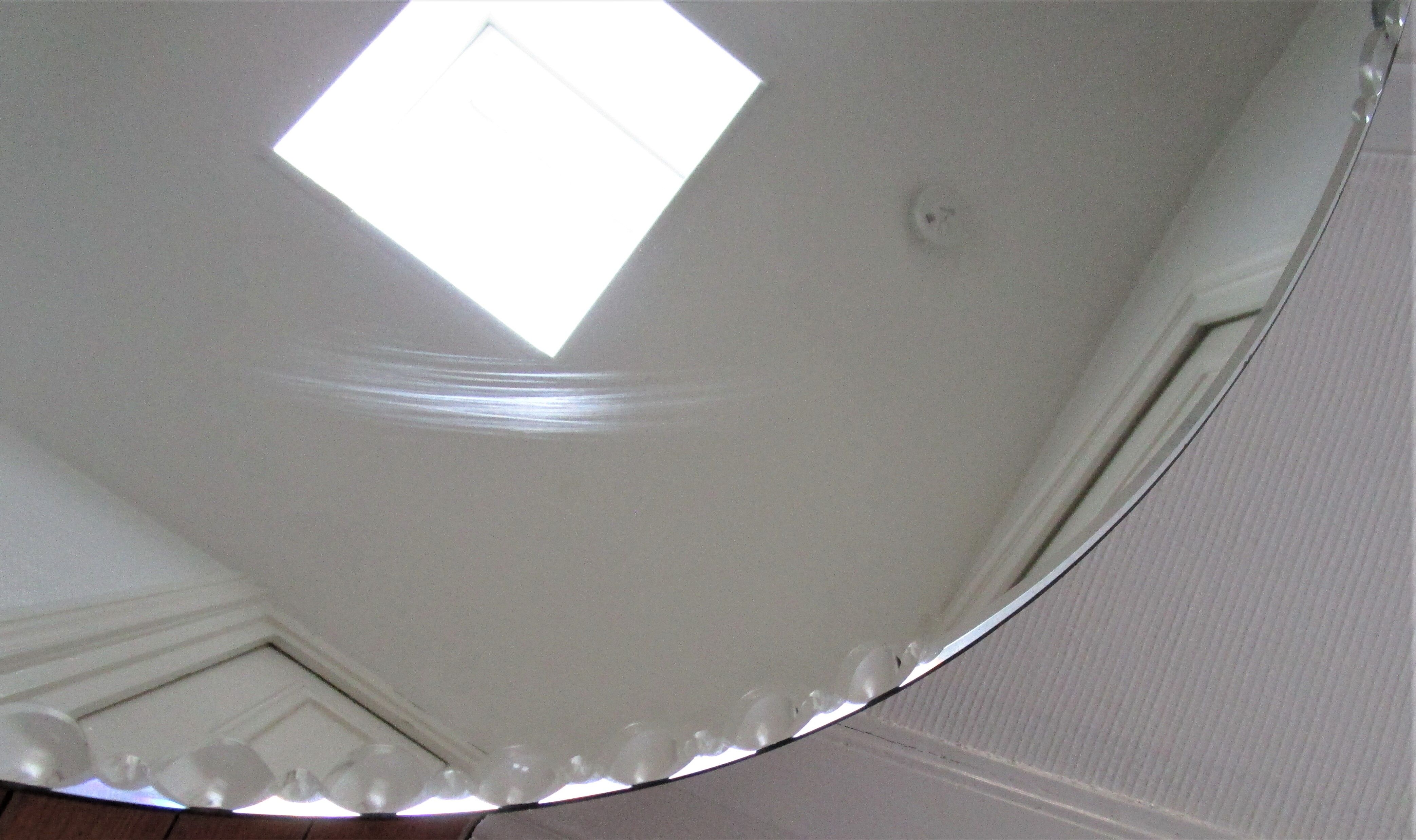 Round mirror with bevelled rim of the 60s diameter 66 cm