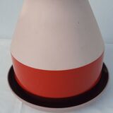 Vase and its saucer design Arian Brekveld