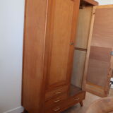 Compass foot cabinet