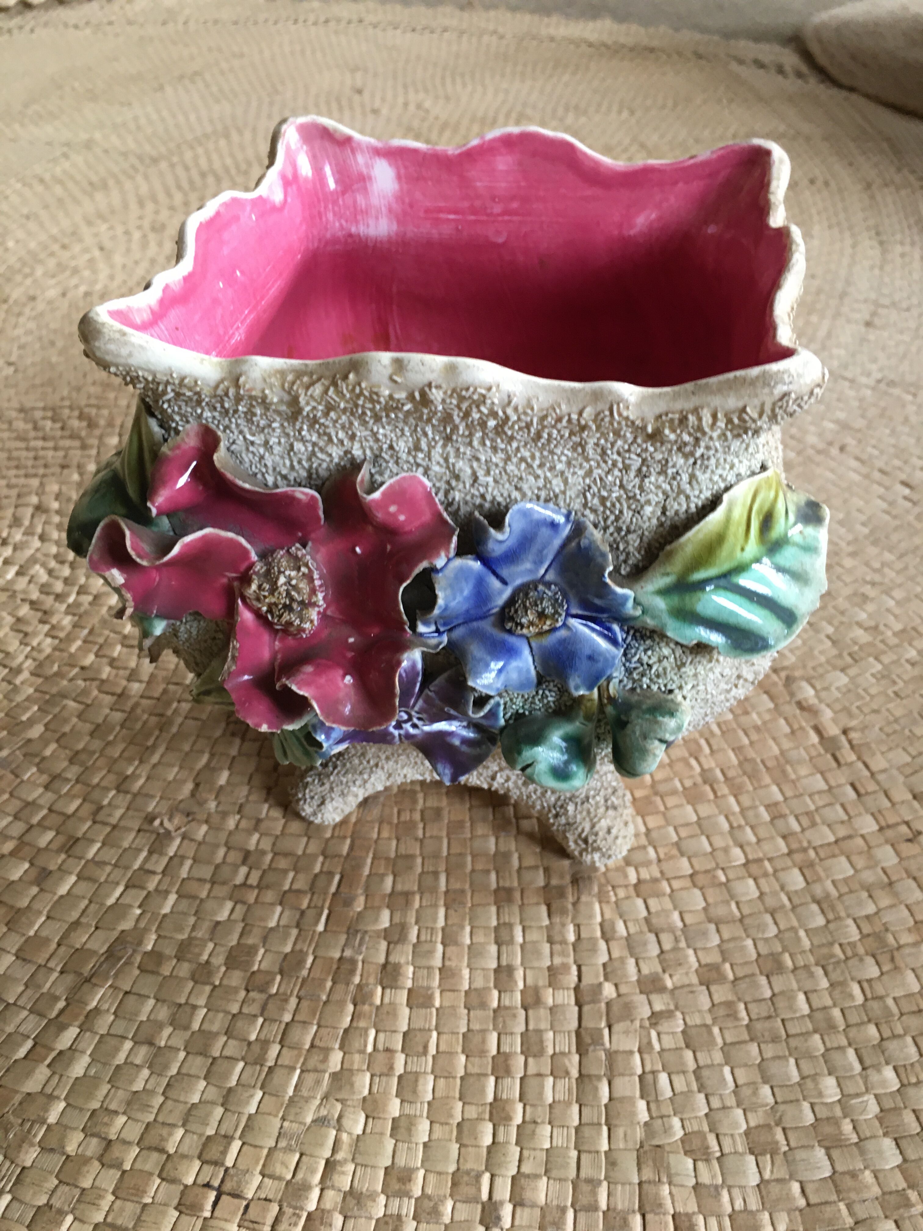 Cache pot in dabbling