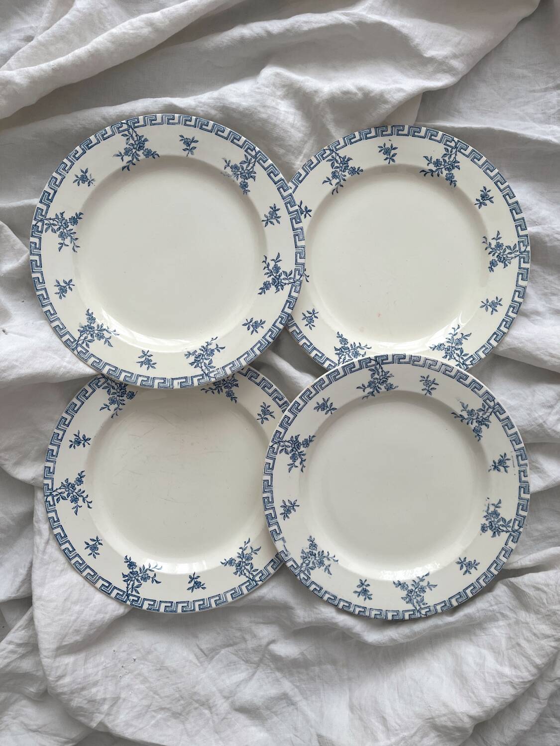 4 assiettes plates en terre de fer « Athènes » Clairefontaine