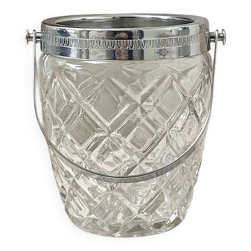 Ice bucket