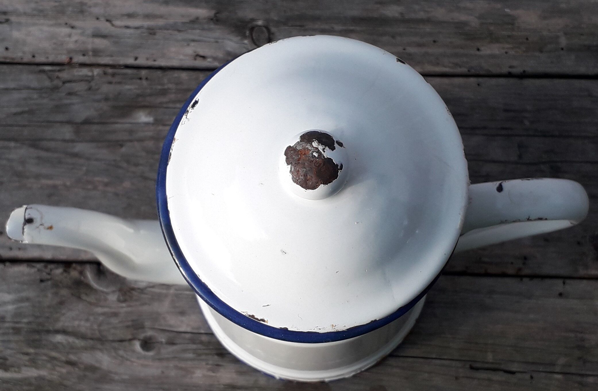 White and blue enamelled coffee maker
