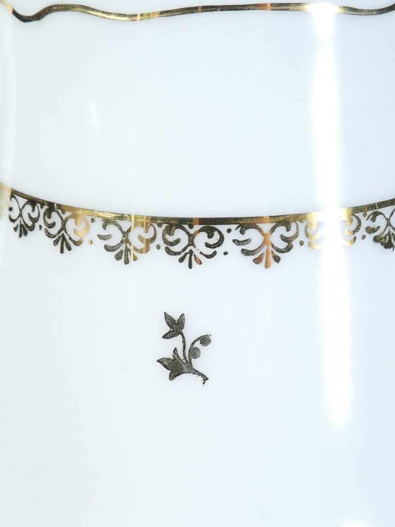 Coffee service in white and gold porcelain Limoges France