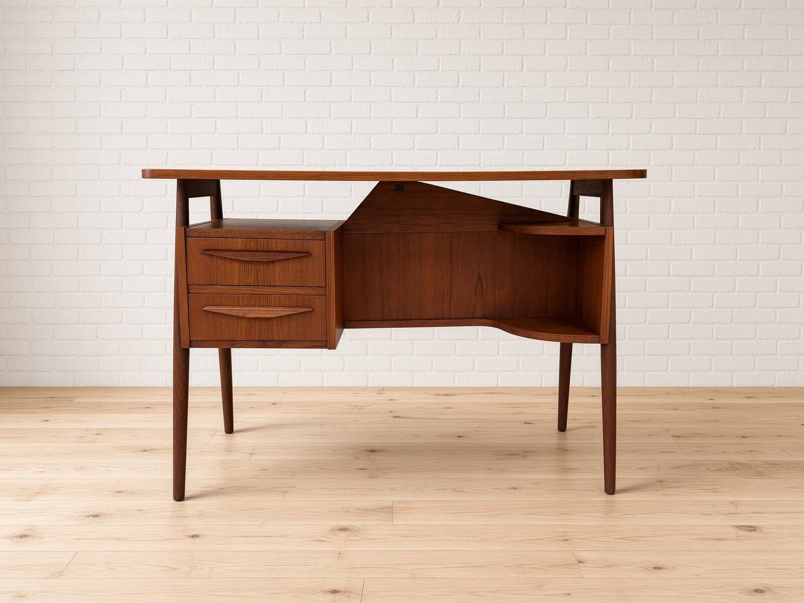 Bureau en teck petit danois par Gunnar Nielsen pour Tibergaard