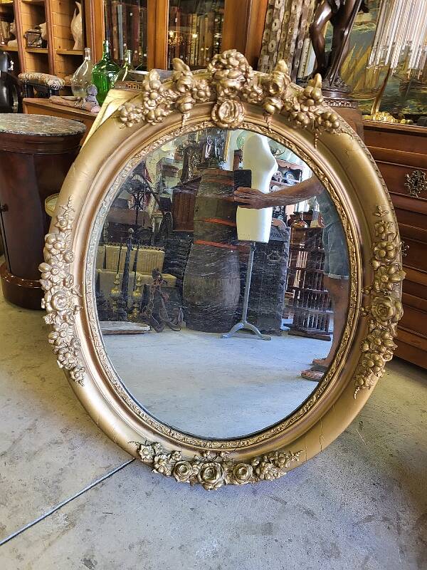 Oval gilt medallion mirror no. 54