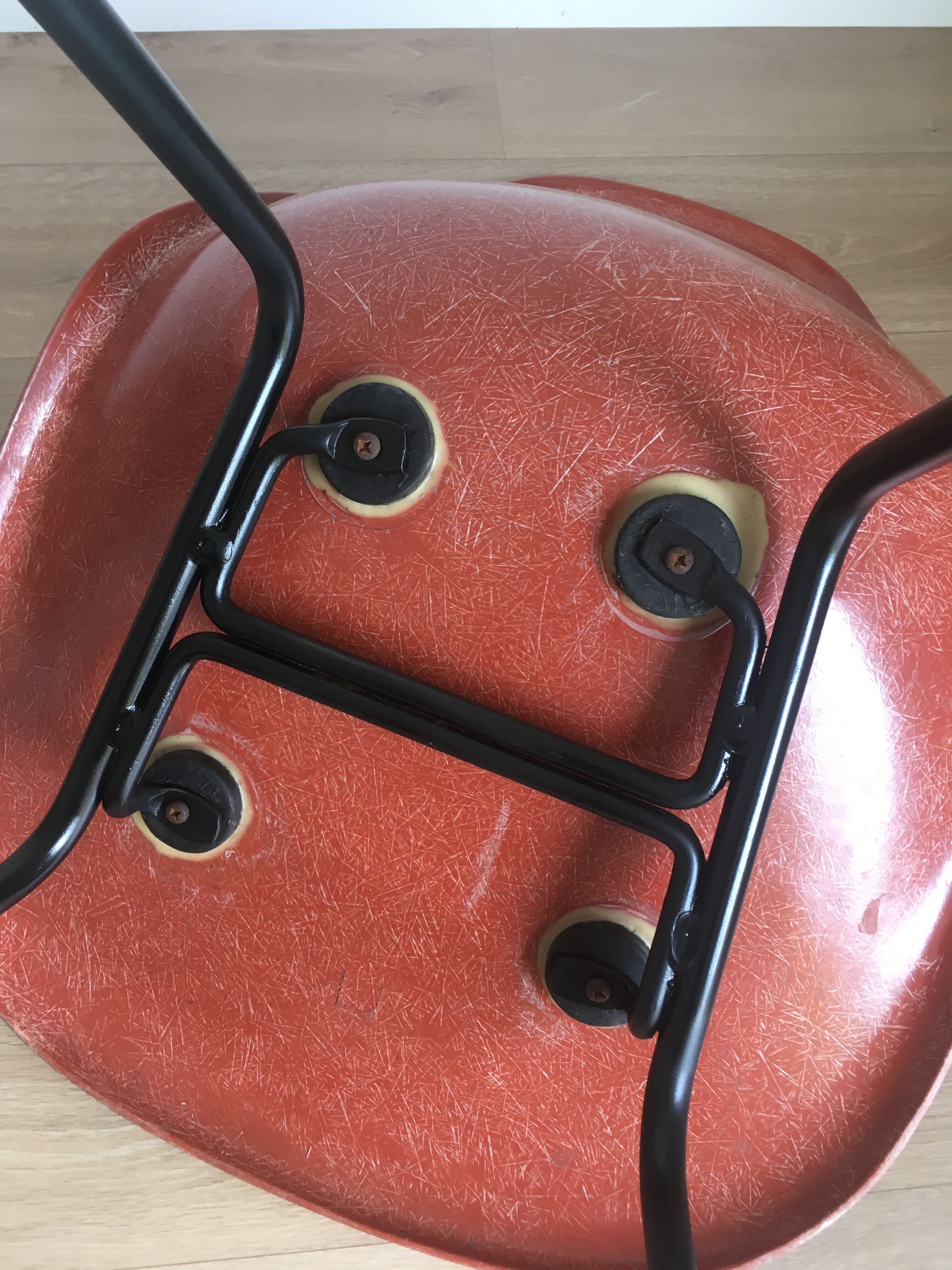 Herman Miller "DSX" chair in fiberglass, Charles & Ray Eames