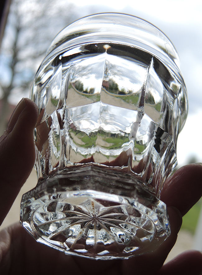 6 faceted glass cups