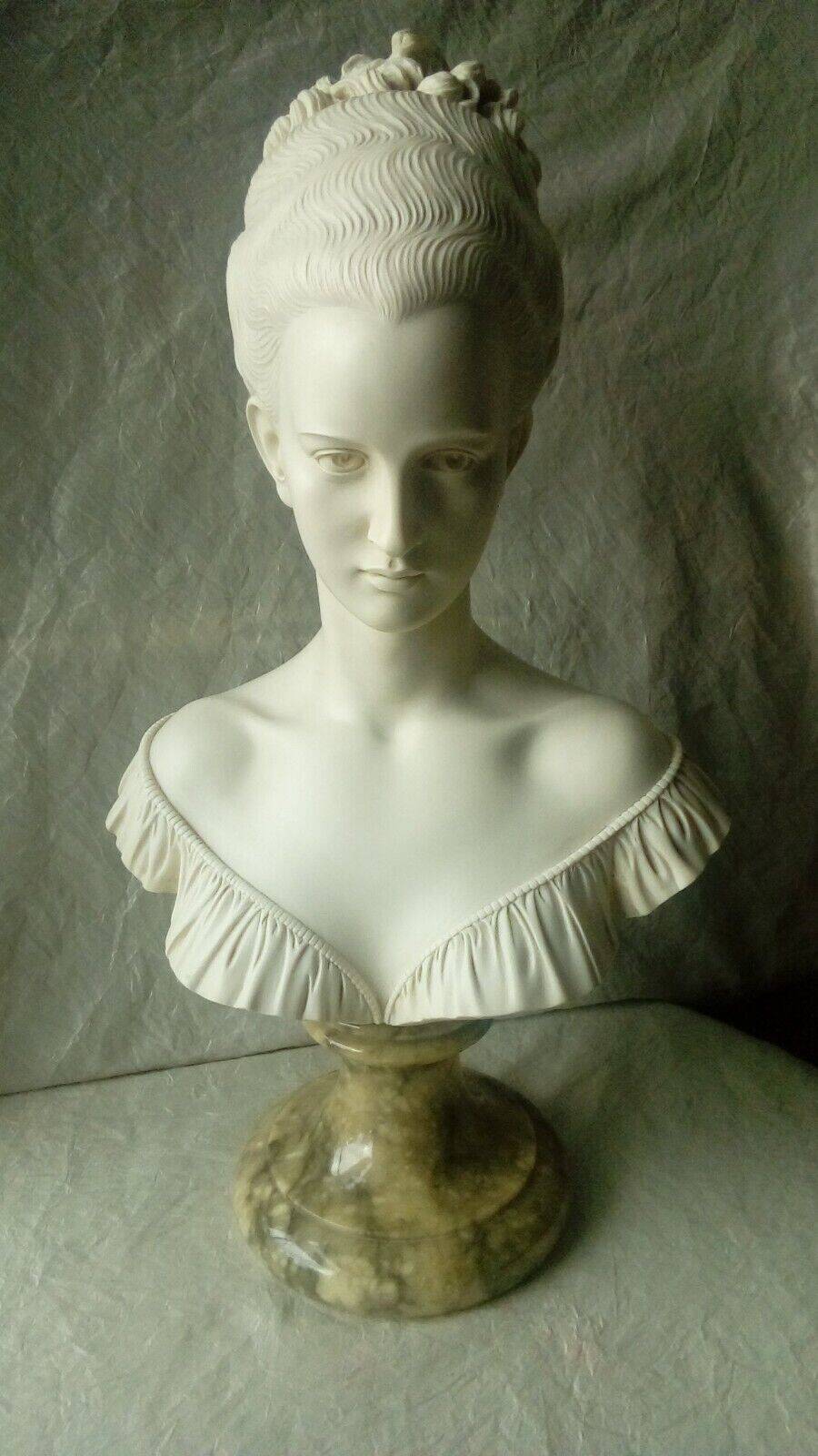 Bust of Josephine de Beauharnais in marble powder, marble base, A.Giannelli