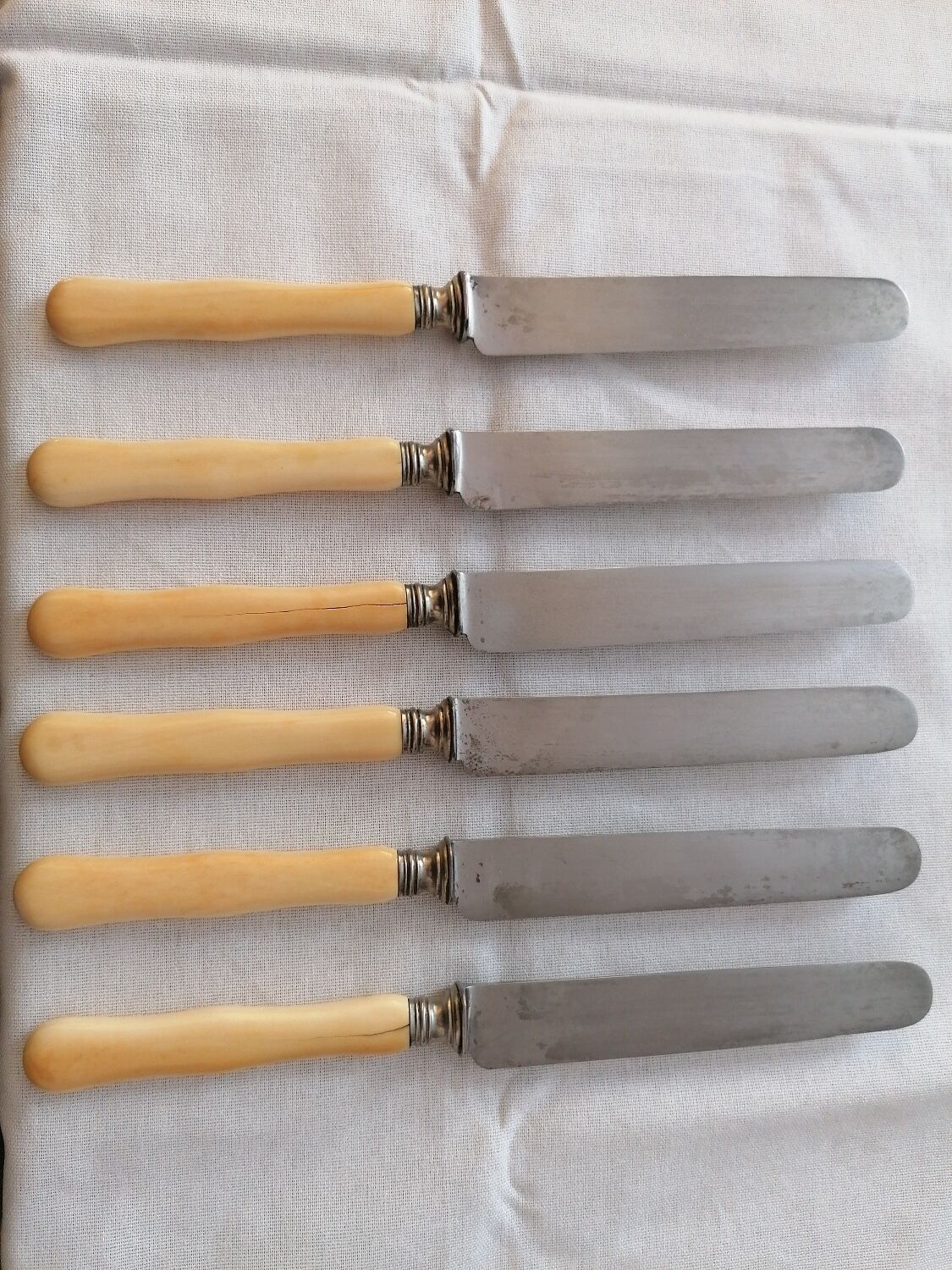 Steel and horn knives