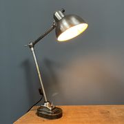 Lampe de table d’atelier Kaiser idell modèle 6726 polie des années 1930