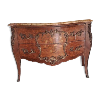 Commode de style Louis XV