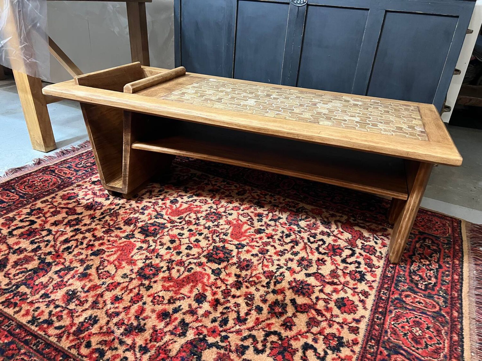 Table basse en chêne éditée par Votre maison