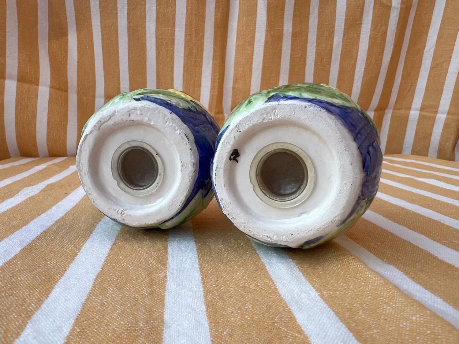 Salt and pepper shaker set