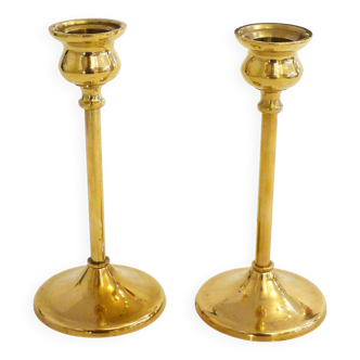 Paire de chandeliers en laiton