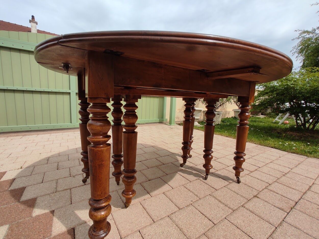Louis philippe table